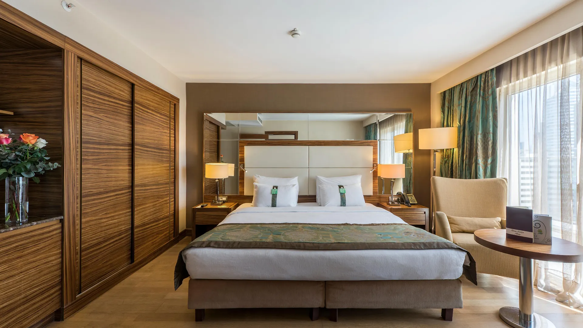 Holiday Inn Sisli By Ihg Istanboel Turkije