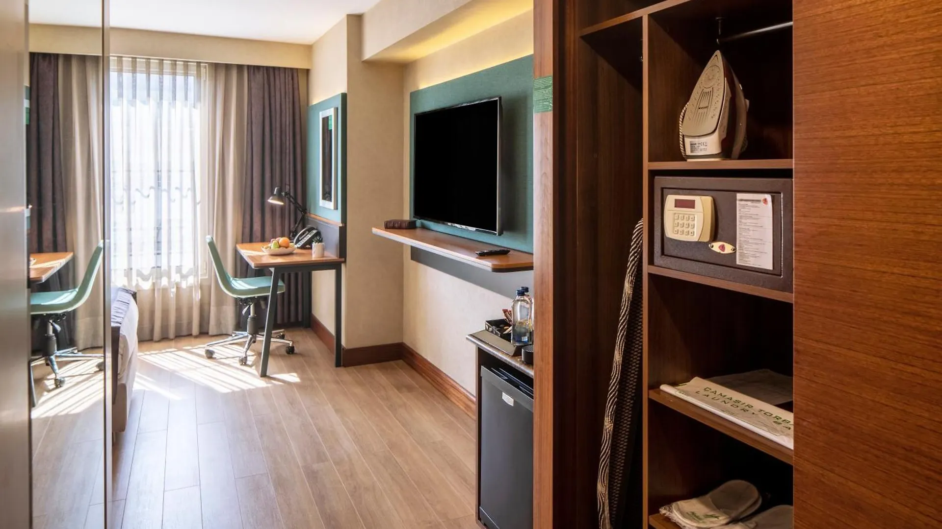 Holiday Inn Sisli By Ihg Istanbulská provincie 5*,  Turecko